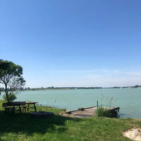 Nad Jeziorem Ryn (Warmian-Masurian)