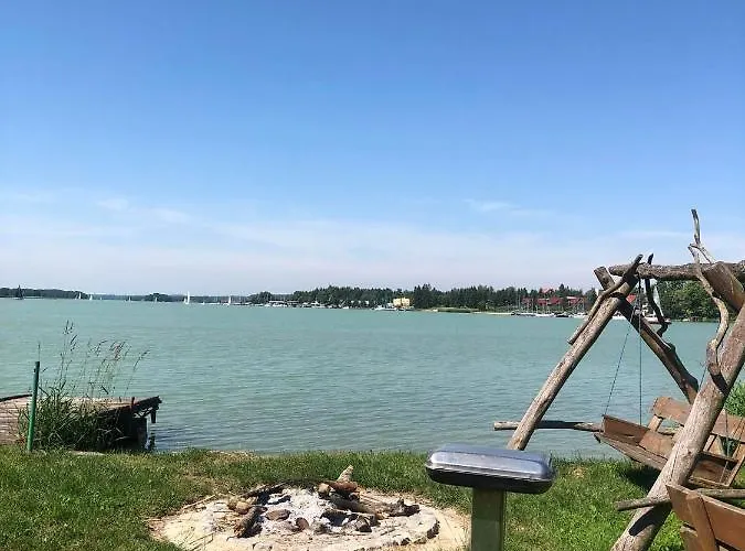 Nad Jeziorem Ryn (Warmian-Masurian)